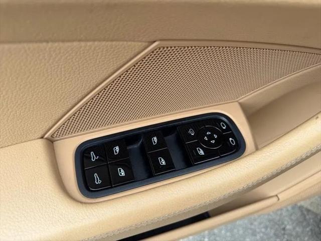 2018 Porsche Panamera 4