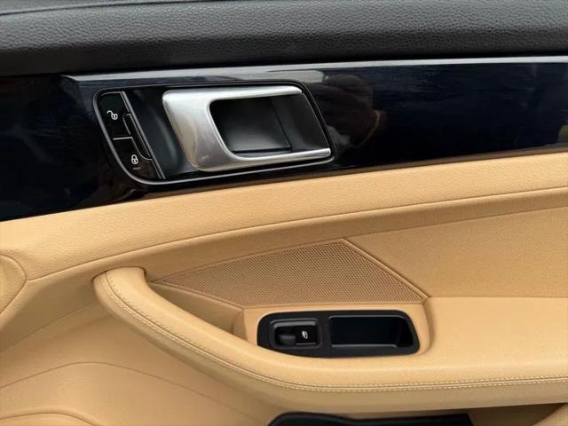 2018 Porsche Panamera 4