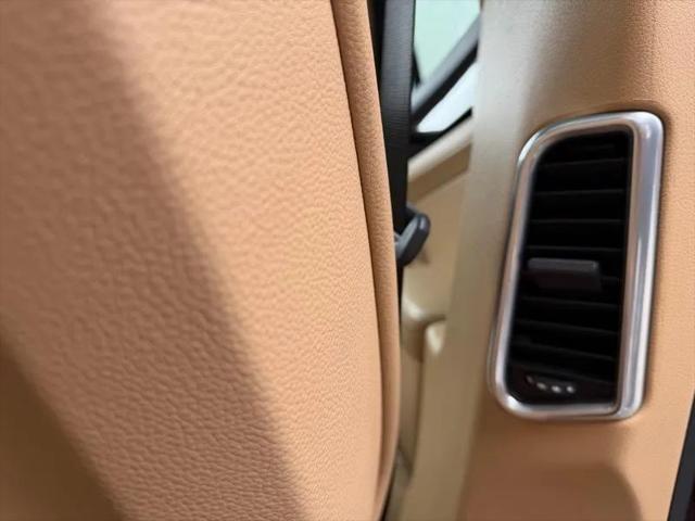 2018 Porsche Panamera 4