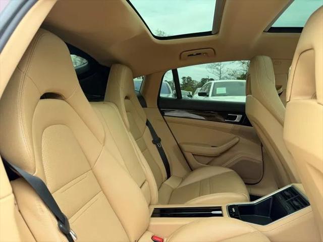 2018 Porsche Panamera 4