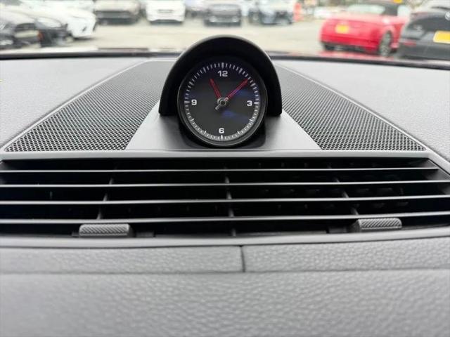 2018 Porsche Panamera 4