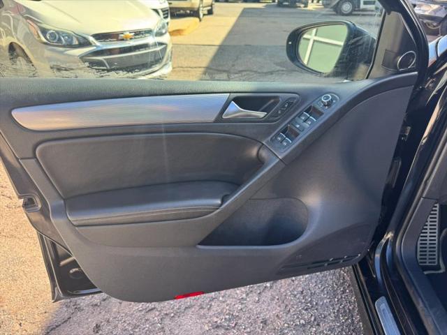 2013 Volkswagen Golf R 4-Door
