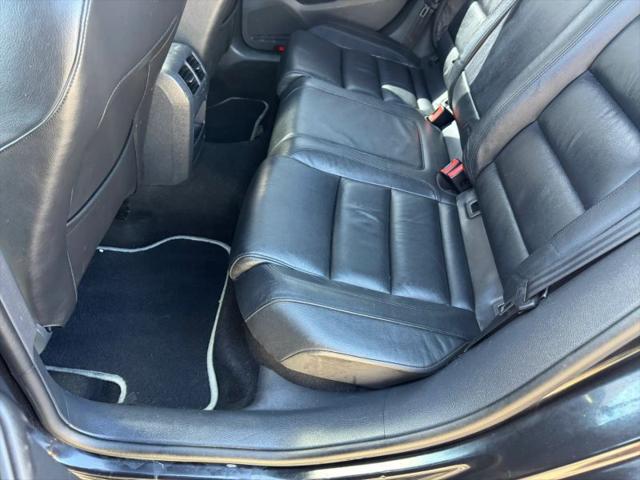 2013 Volkswagen Golf R 4-Door