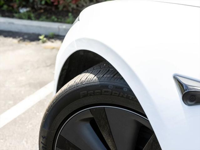 2022 Tesla Model S Dual Motor All-Wheel Drive