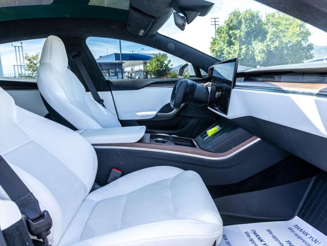 2022 Tesla Model S Dual Motor All-Wheel Drive