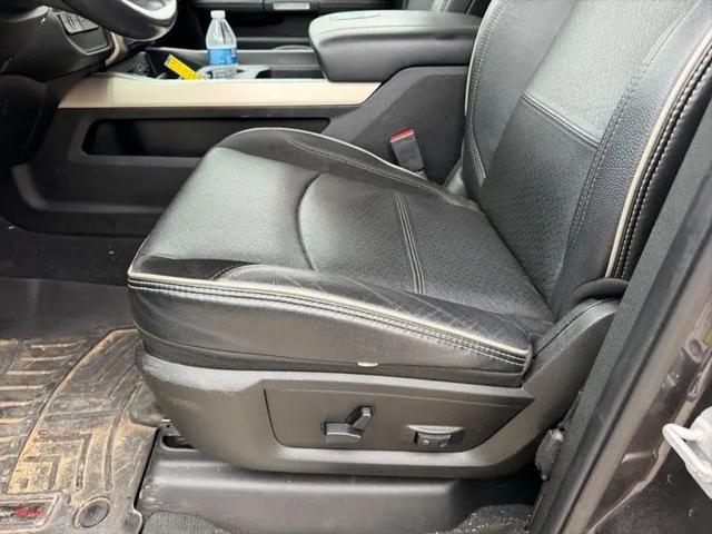 2019 Ram 2500 Laramie Crew Cab 4x4 8' Box