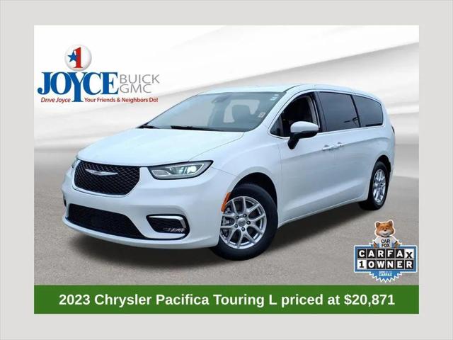2023 Chrysler Pacifica Touring L for sale in Avon, OH