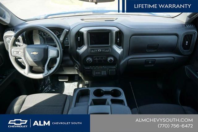 2025 Chevrolet Silverado 1500 4WD Crew Cab Standard Bed Custom