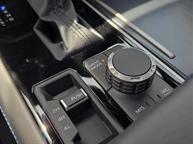 2026 Toyota Tundra Platinum Hybrid CrewMax 5.5' Bed