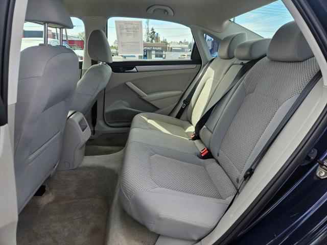 2013 Volkswagen Passat 2.5L S