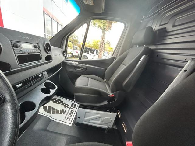 2023 Mercedes-Benz Sprinter 2500 Standard Roof 4-Cyl Gas