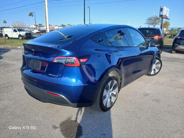 2022 Tesla Model Y Long Range Dual Motor All-Wheel Drive