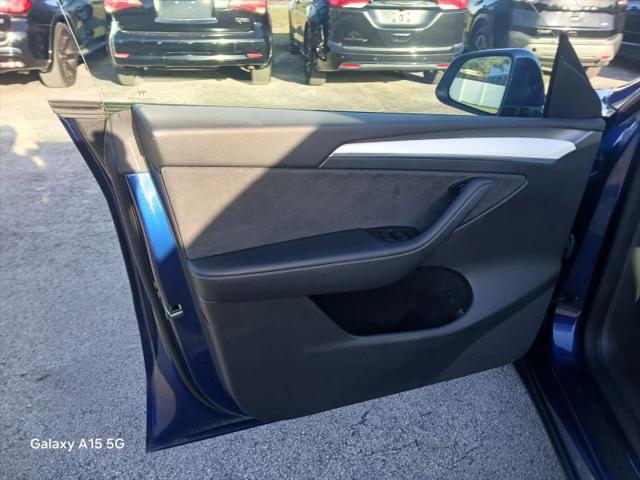 2022 Tesla Model Y Long Range Dual Motor All-Wheel Drive