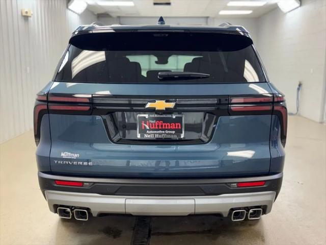 2026 Chevrolet Traverse FWD LT