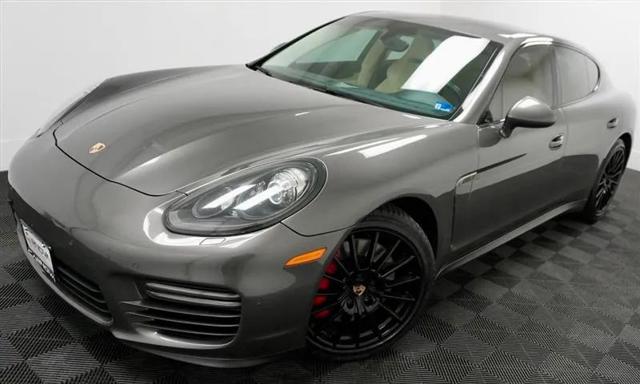 2014 Porsche Panamera GTS