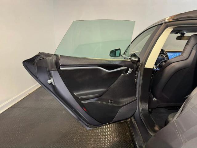 2013 Tesla Model S Performance