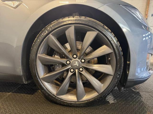 2013 Tesla Model S Performance