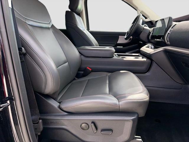 2025 Ford Expedition Active MAX
