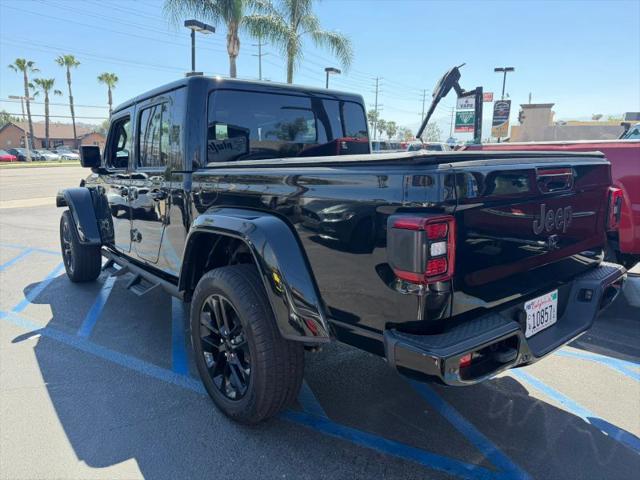2023 Jeep Gladiator Sport