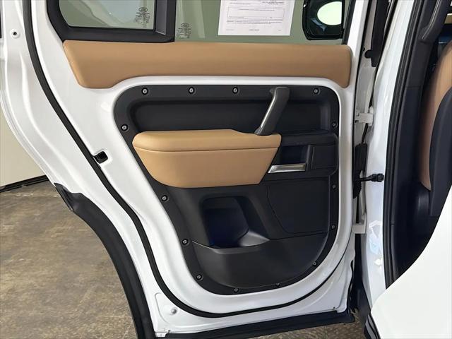 2026 Land Rover Defender P400 X-Dynamic SE