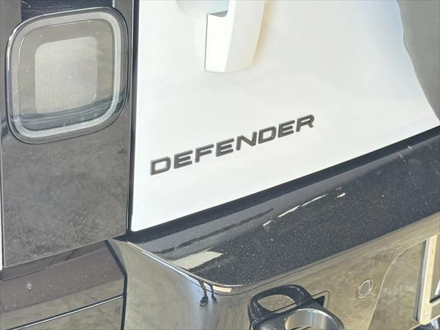 2026 Land Rover Defender P400 X-Dynamic SE