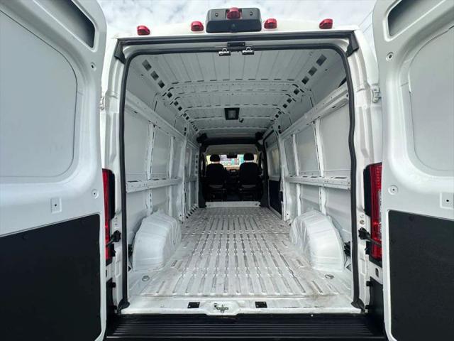 2025 Ram ProMaster 2500 Cargo Van Tradesman High Roof 159" WB w/Pass Seat