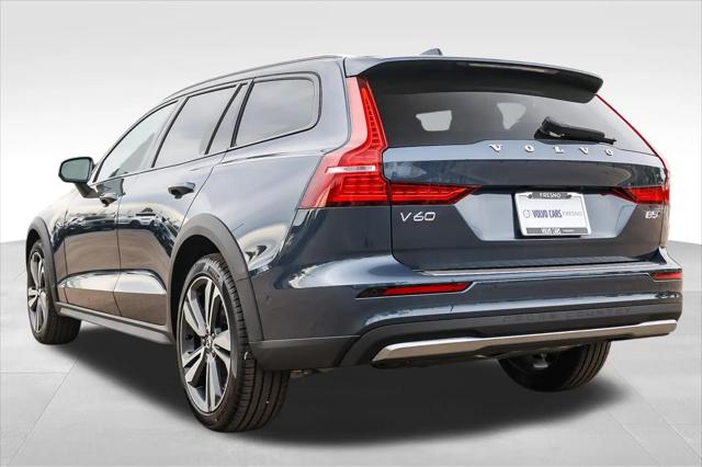 2026 Volvo V60 Cross Country Plus, B5 AWD Gas (mild hybrid)