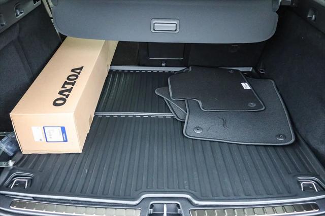 2026 Volvo V60 Cross Country Plus, B5 AWD Gas (mild hybrid)
