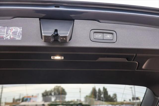 2026 Volvo V60 Cross Country Plus, B5 AWD Gas (mild hybrid)