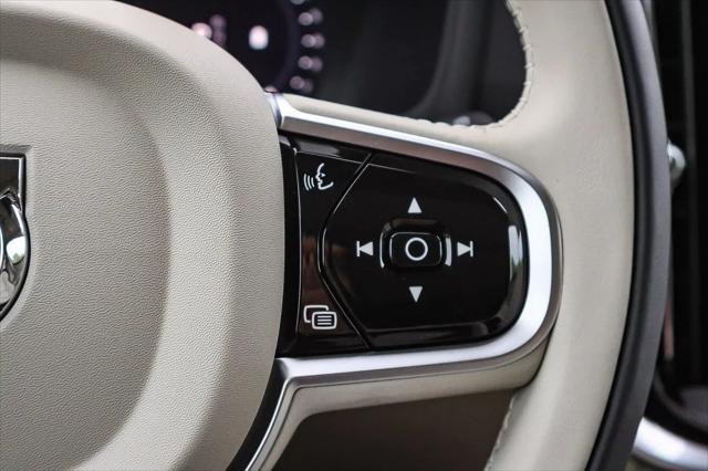 2026 Volvo V60 Cross Country Plus, B5 AWD Gas (mild hybrid)