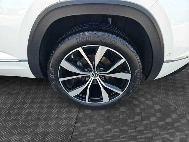 2024 Volkswagen Atlas Cross Sport 2.0T SEL Premium R-Line