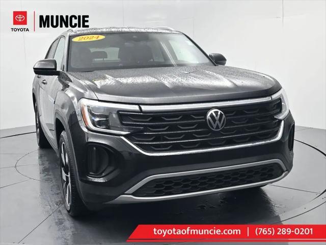 2024 Volkswagen Atlas Cross Sport 2.0T SE w/Technology for sale in Muncie, IN