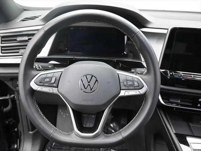 2024 Volkswagen Atlas Cross Sport 2.0T SE w/Technology