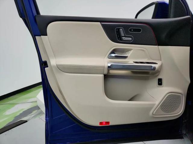 2021 Mercedes-Benz GLB 250