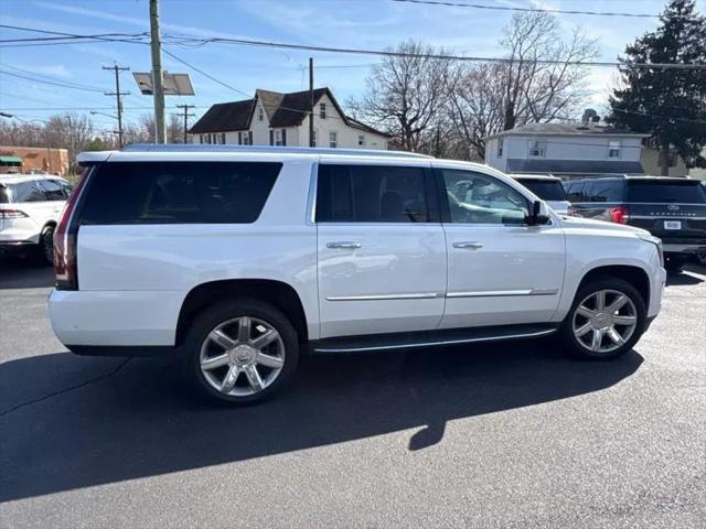 2020 Cadillac Escalade ESV 4WD Luxury