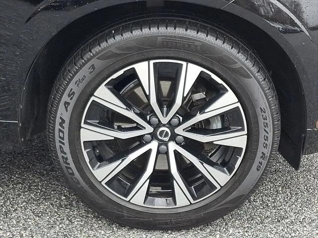 2023 Volvo XC60 B5 Core