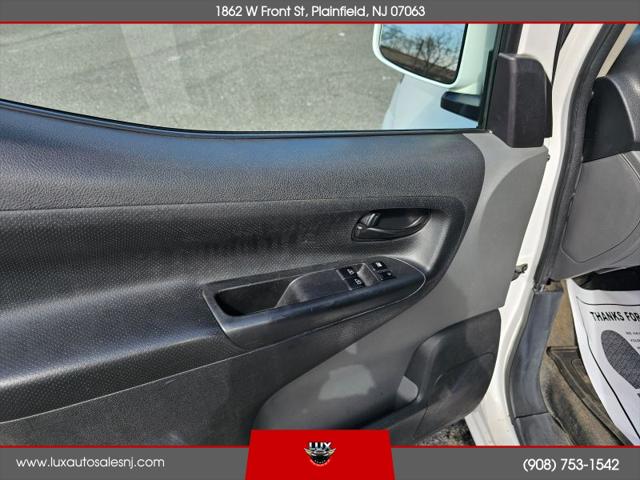 2019 Nissan NV200 SV