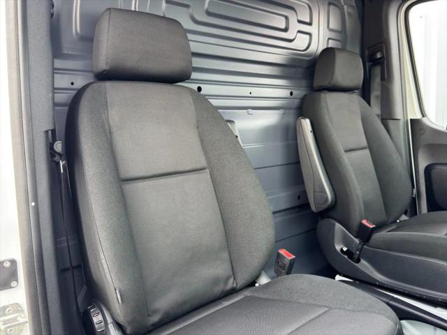 2024 Mercedes-Benz Sprinter 2500 High Roof 4-Cyl Diesel