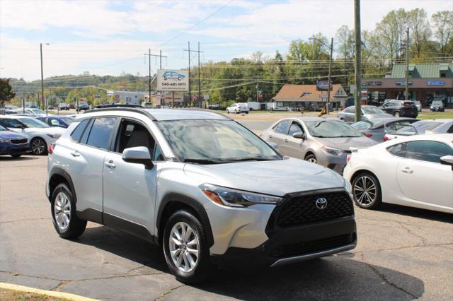 2022 Toyota Corolla Cross LE