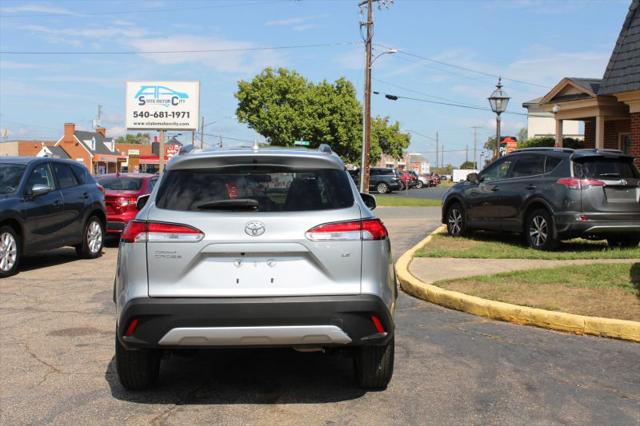2022 Toyota Corolla Cross LE