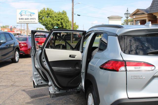 2022 Toyota Corolla Cross LE