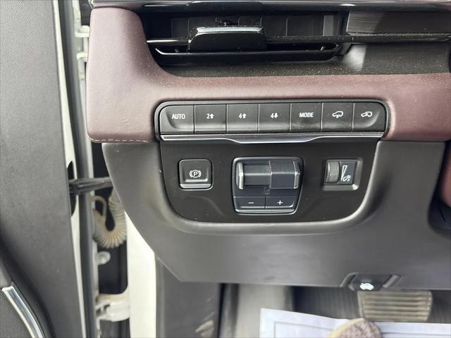 2022 Cadillac Escalade ESV 4WD Premium Luxury Platinum