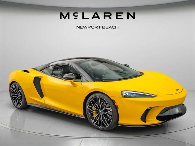 2025 McLaren GT Base for sale in Irvine, CA