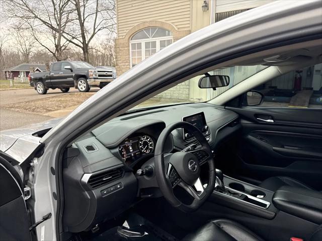 2021 Nissan Altima SR FWD