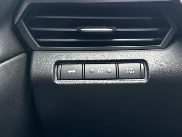 2021 Nissan Altima SR FWD