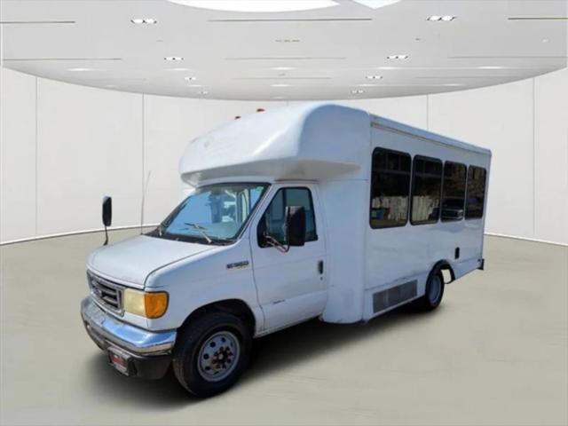 2006 Ford E-350 Cutaway Base