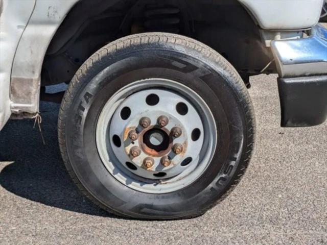 2006 Ford E-350 Cutaway Base