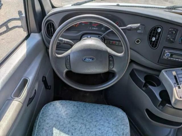 2006 Ford E-350 Cutaway Base
