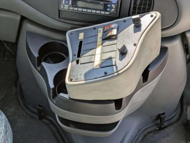 2006 Ford E-350 Cutaway Base