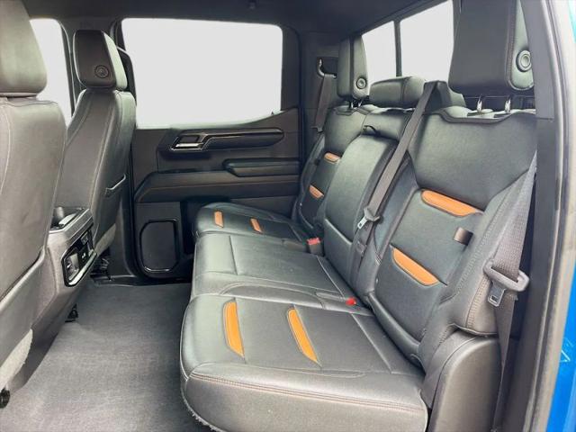 2023 GMC Sierra 1500 4WD Crew Cab Standard Box AT4